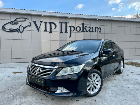 TOYOTA CAMRY (Чёрная)