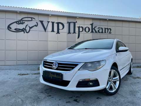VOLKSWAGEN Passat CC белый