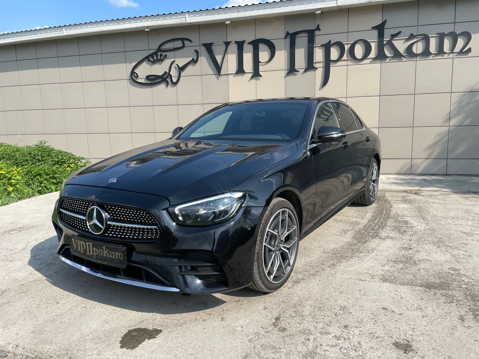 Прокат авто Mercedes Benz E 200. 4 matic. Рестайлинг в Кемерово