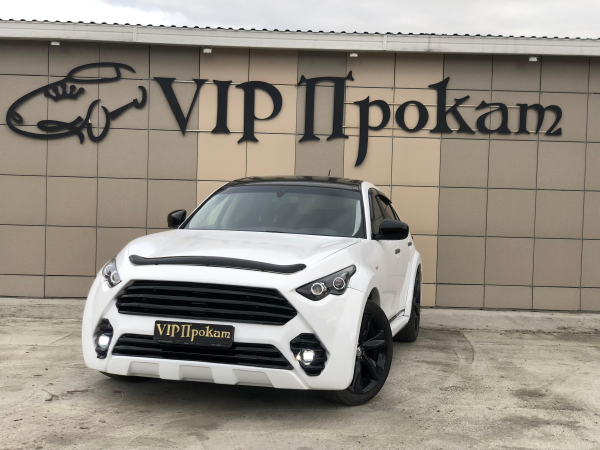 Прокат авто Infiniti FX 37S в Кемерово