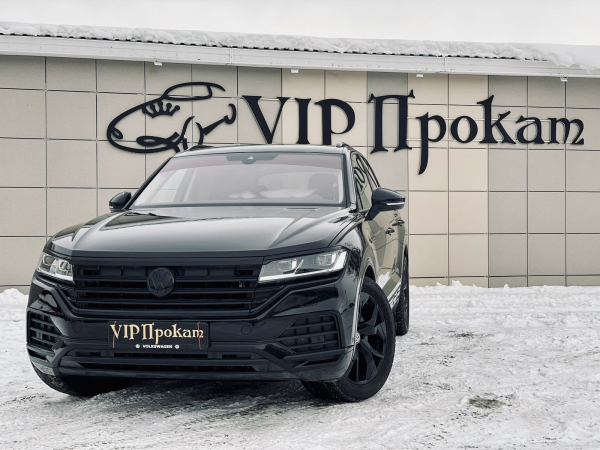 Прокат авто Volkswagen Touareg 2018 в Кемерово